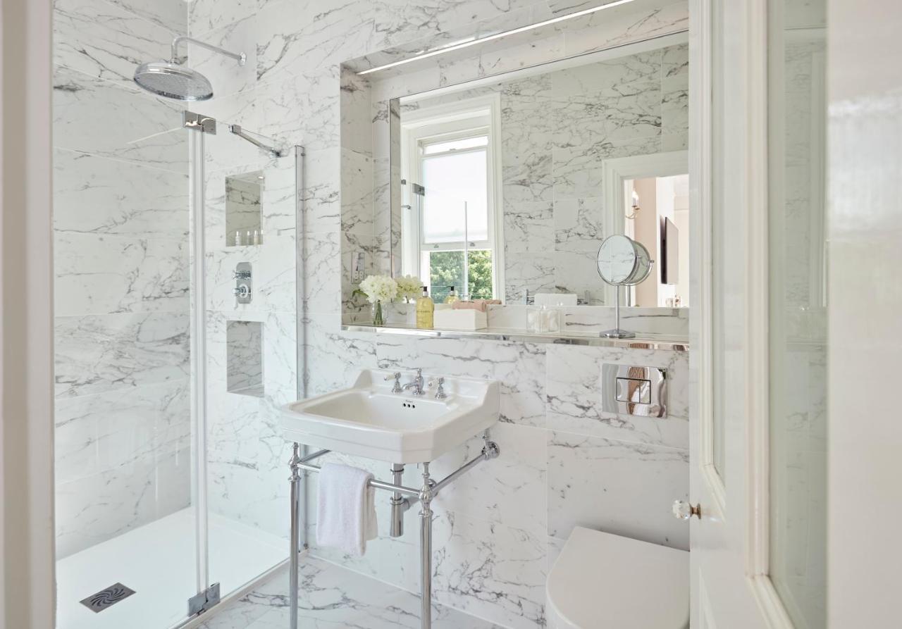 فندق باثين هاوس المظهر الخارجي الصورة Bathroom